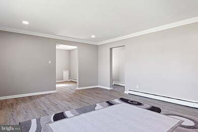 406 S Dupont Rd, Newport, DE 19804 - photo 4