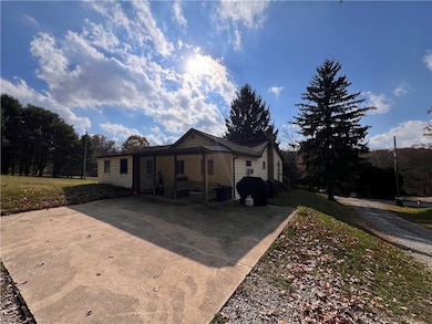 279 Snyder Ln, Blairsville, PA 15717 - photo 3