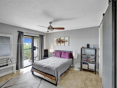 Cypress Bend unit 712, Pompano Beach, FL 33069 - photo 4