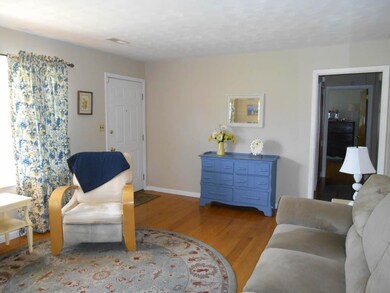 1403 Valley View Dr, Johnson City, TN 37601 - photo 6