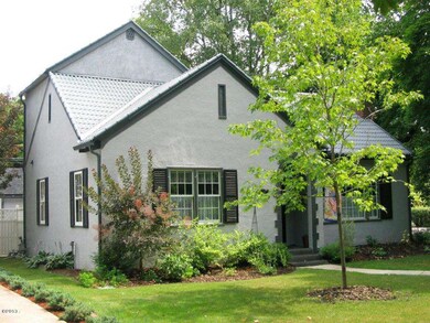 Exterior 2