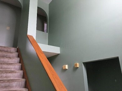 lizzie foyer