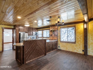 10800 Pico Norte Rd 2-4