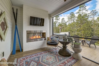 Screened Patio w/Fireplace