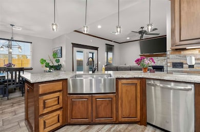 14068 NE Prairie Hill Cir, Elgin, OK 73538 - photo 6