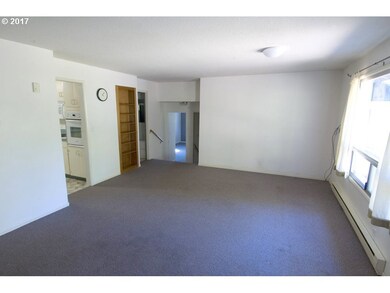 2380 E 15th Ave, Eugene, OR 97403 - photo 6