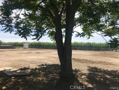 40 W Dickenson Ferry Rd, Merced, CA 95341 - photo 2