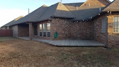 1105 Glen Eagles Ct, Norman, OK 73072 - photo 2