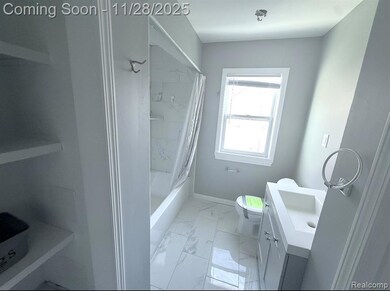 10310 W Outer Dr, Detroit, MI 48223 - photo 6