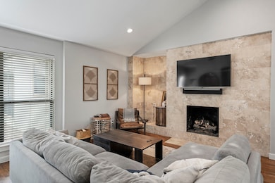 5816 Birchbrook Dr unit 214, Dallas, TX 75206 - photo 3