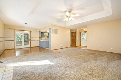 18 Brentwood Dr, Bella Vista, AR 72715 - photo 4