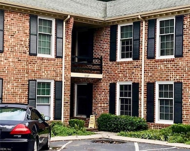 1307 Cypress Ave unit 103, Virginia Beach, VA 23451 - photo 2