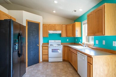 420 Beverly Ave, Medical Lake, WA 99022 - photo 6