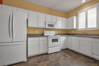 8-web-or-mls-5882-oak-path-ln