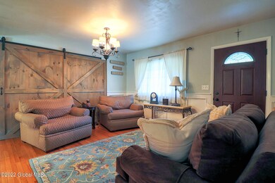 2021 Piney Point Rd, Troy, NY 12180 - photo 3