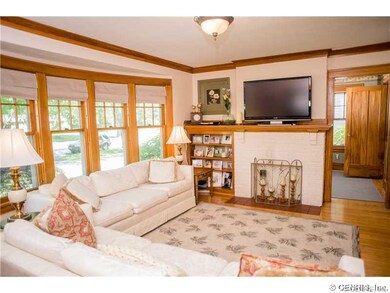 Living Room. Gracious Living Room with natural woo