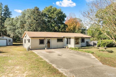 5413 Hamilton Bridge Rd, Milton, FL 32570 - photo 2