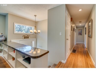 1644 Jamie Cir, West Linn, OR 97068 - photo 5