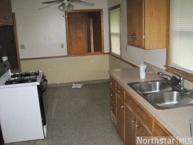 9150 Dupont Ave S, Bloomington, MN 55420 - photo 5