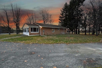 1325 Forest Hills Dr, Salix, PA 15952 - photo 4