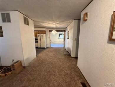 1458 N Carlyle Rd, Vandalia, IL 62471 - photo 7