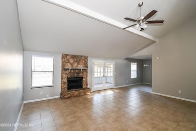 4385 Queensway Dr, Jacksonville, FL 32257 - photo 2