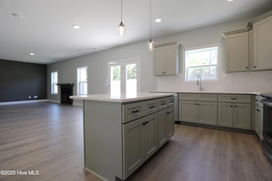 408 Gretchen Rd, West End, NC 27376 - photo 6