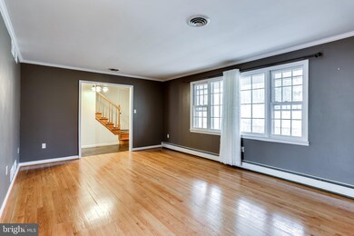 5916 Grace Lee Ave, Sykesville, MD 21784 - photo 2