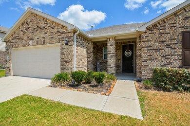 3905 Mountford Dr, Pearland, TX 77584 - photo 3