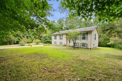 11 Lee Rd, Jewett City, CT 06351 - photo 3
