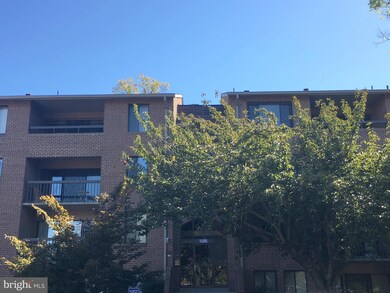 11301 Commonwealth Dr unit 102, Rockville, MD 20852 - photo 3