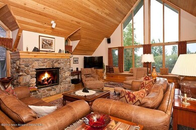 2 Living Room