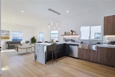 4708 W 17th St, Los Angeles, CA 90019 - photo 2