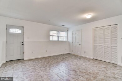 4146 Brown Bark Cir, Randallstown, MD 21133 - photo 4