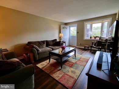 826 Crescent Dr, Glenolden, PA 19036 - photo 5