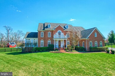 35327 Greyfriar Dr, Round Hill, VA 20141 - photo 3