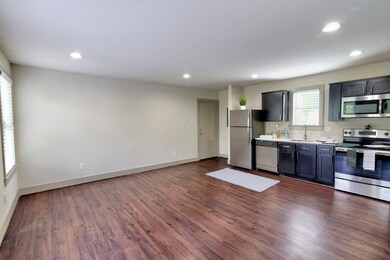2100 Woodhead St unit 303, Houston, TX 77019 - photo 3