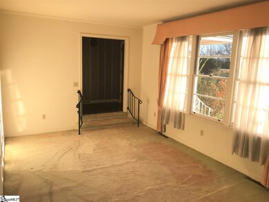 205 Crestwood Dr, Liberty, SC 29657 - photo 4