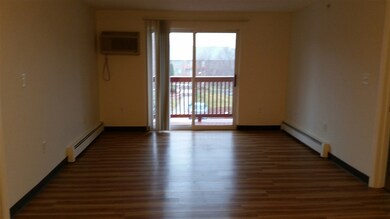 98 Powers St unit 239, Milford, NH 03055 - photo 4