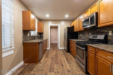 1514 Thomas St (27)