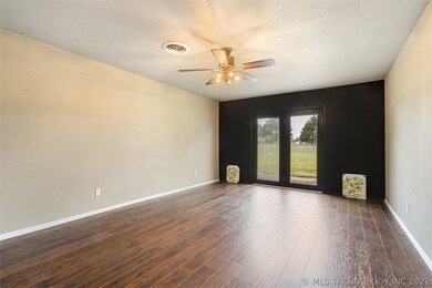 47 Sandy Ln, Ardmore, OK 73401 - photo 3