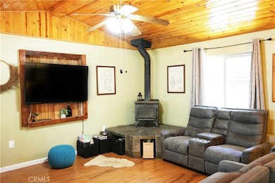 657 Moreno Ln, Sugarloaf, CA 92386 - photo 4