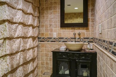 Miranova Condominiums unit 915, Columbus, OH 43215 - photo 5