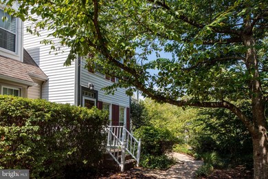 12829 Mill Brook Ct, Woodbridge, VA 22192 - photo 3