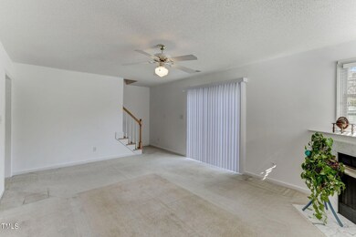 6-web-or-mls-Center St-006
