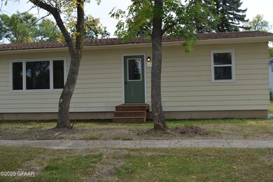 301 Pleasant Ave, Sheyenne, ND 58374 - photo 4