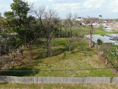 301 E Hamilton St, Houston, TX 77076 - photo 2