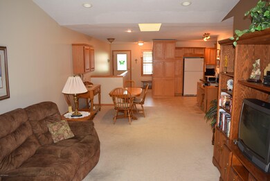 34 Brewer Park Cir unit 4, Grand Rapids, MI 49548 - photo 7