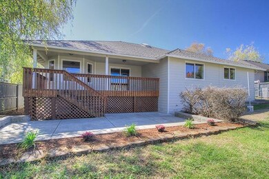 2429 Meadow Creek Dr, Medford, OR 97504 - photo 4