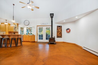 61290 Obernolte Rd, Bend, OR 97701 - photo 6